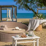 Aparthotel Pareus 4*