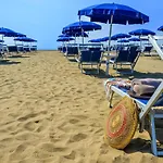 Pareus Aparthotel 4*