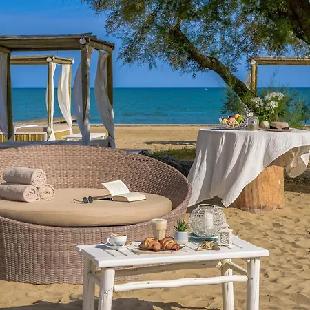 Aparthotel Pareus 4*
