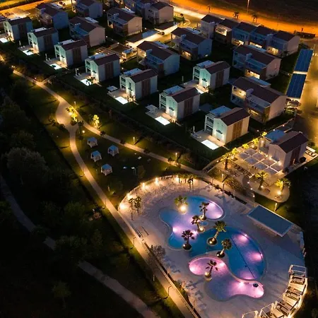 Apartahotel Pareus 4*